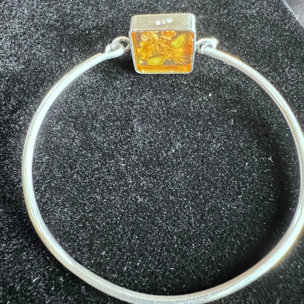 GUC- Vintage Sterling Silver Dried Pink Rose Flowers In Resin Bracelet Bangle